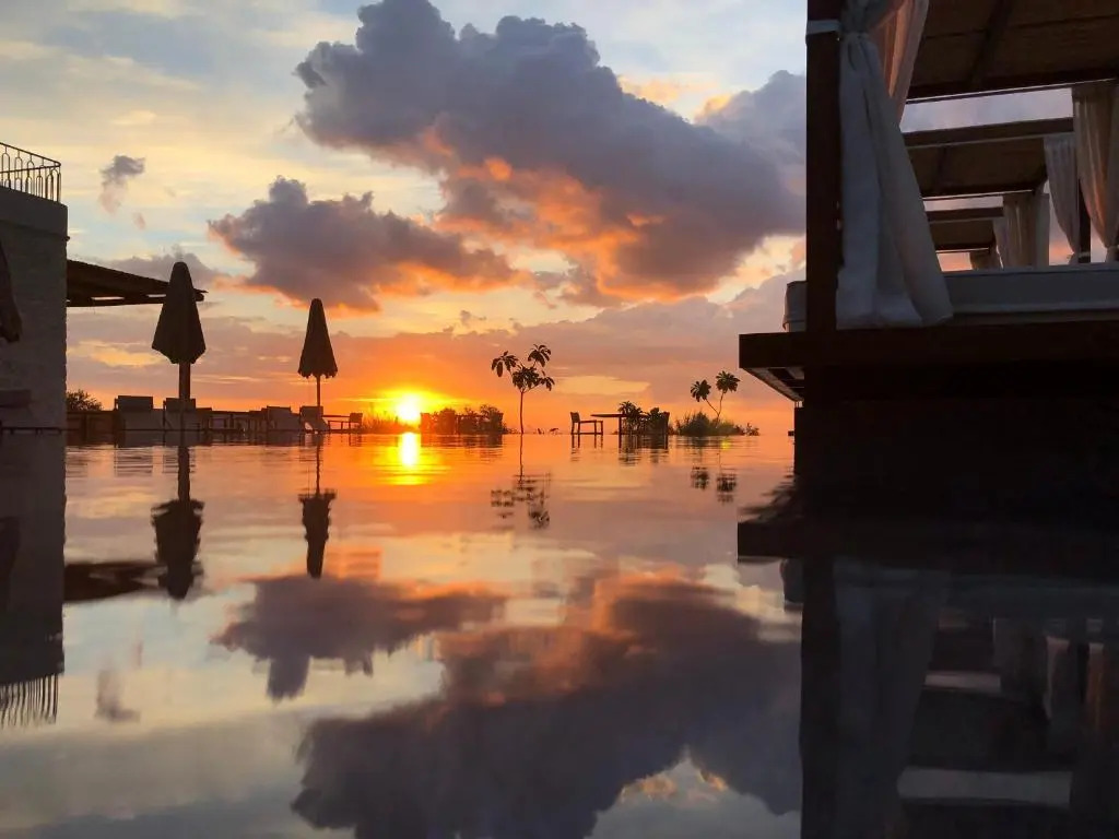 Panorama Apartments updated with infinity pool