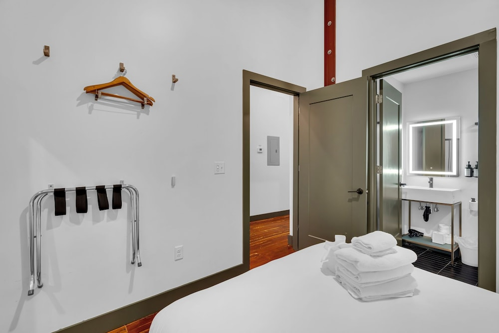 Schaeffer Hotel
