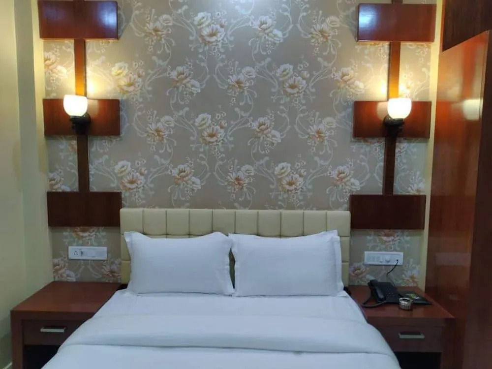 Hotel SJR
