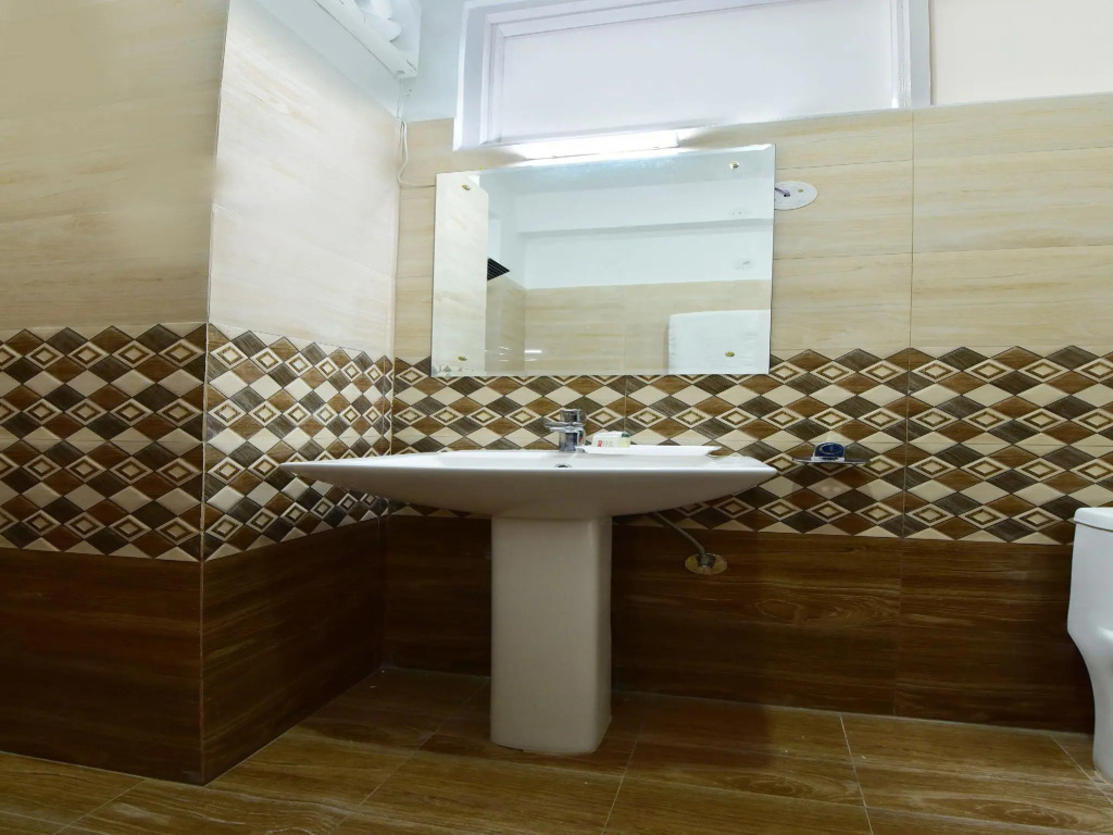 Hotel Sarla Regency