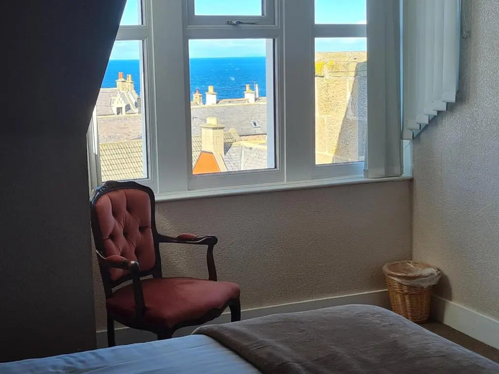 Victoria Hotel