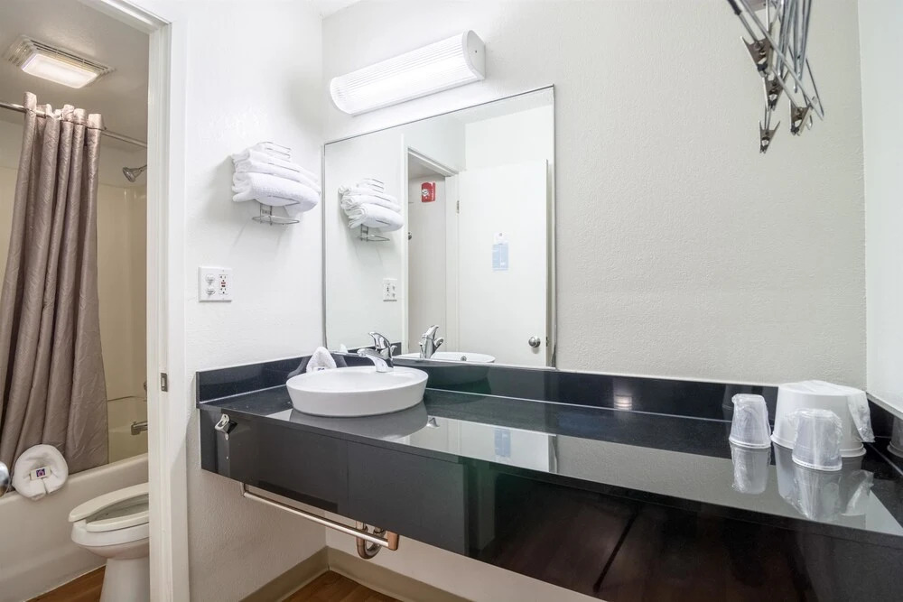 Motel 6 Chicago Southwest - Aurora