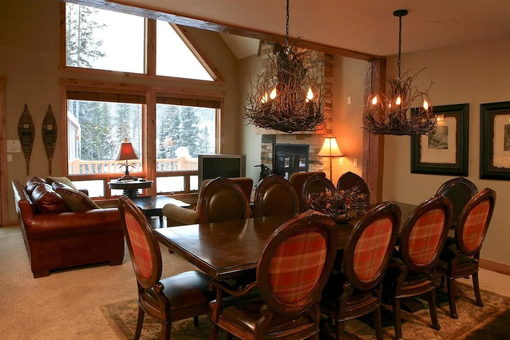 Lakota Antlers 200 5 Bedroom Holiday Home by Winter Park Lodging Company