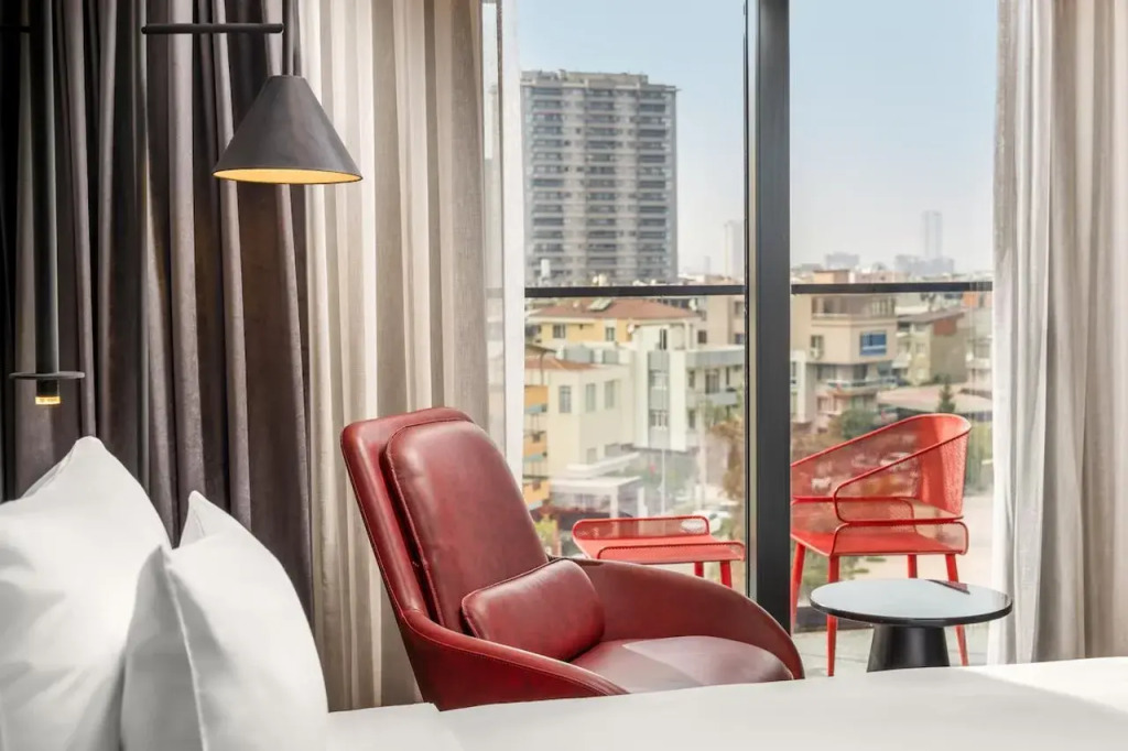 Radisson RED Hotel Izmir Point Bornova