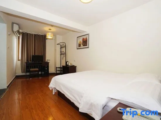 Xinyi Film Hotel (Guilin Medical College Liangjiang Sihu Branch)