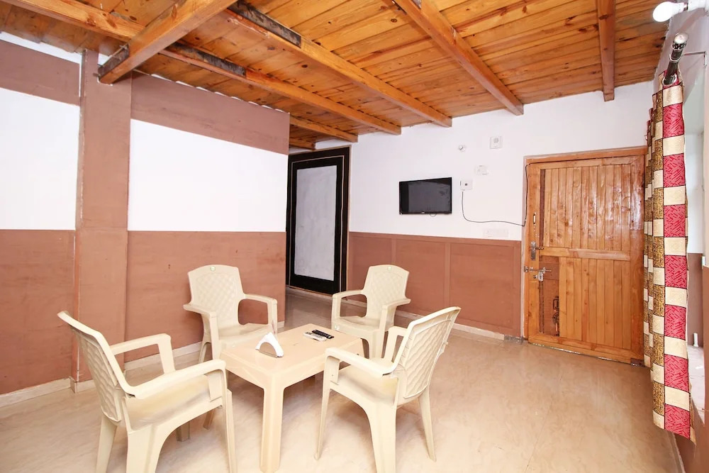 OYO Home 9337 Sherwood 2BHK