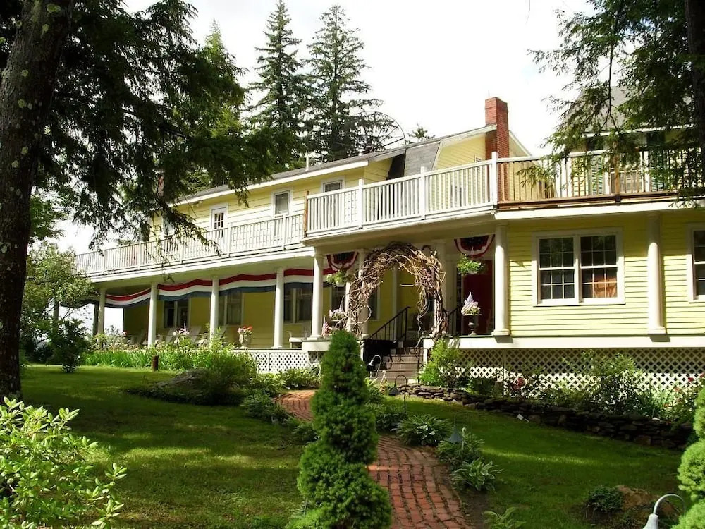 Thornewood Inn