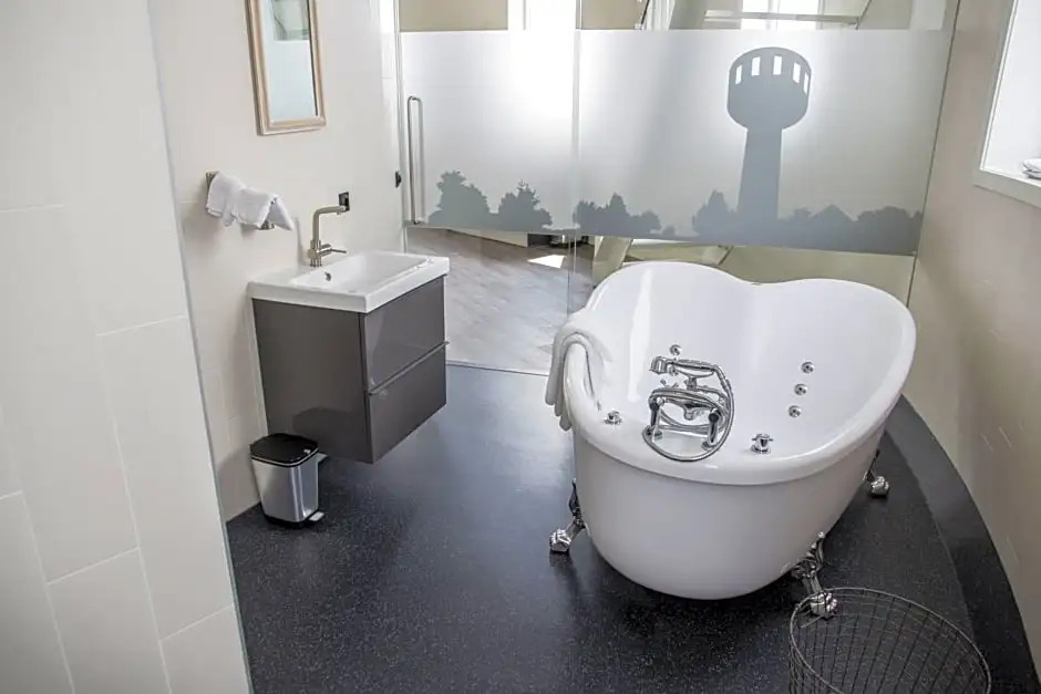 Watertorenhotel Nes