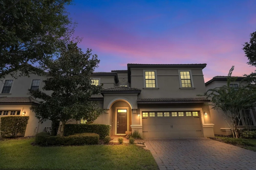 Luxurious 8br Palms Villa Pool Home In Champions Gate! 8 Bedroom Home by RedAwning