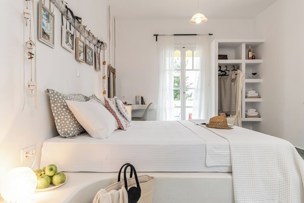 Palatiana Agriturismo-Philoxenia Cottages Retreat