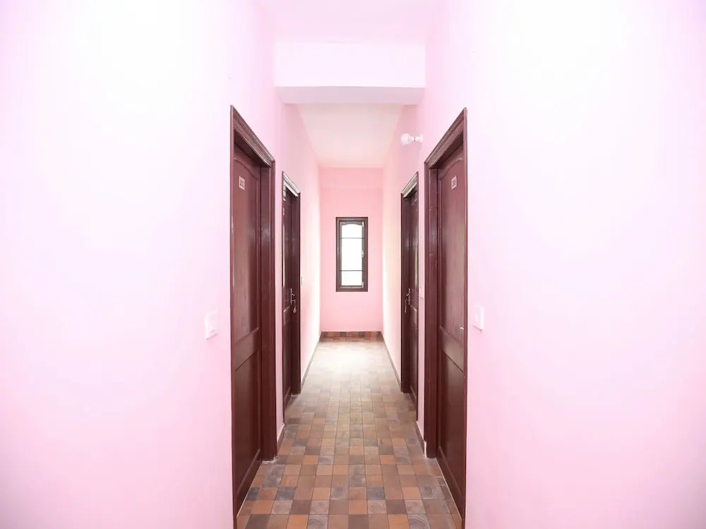 OYO 13659 Home Modern 2 BHK Edapally