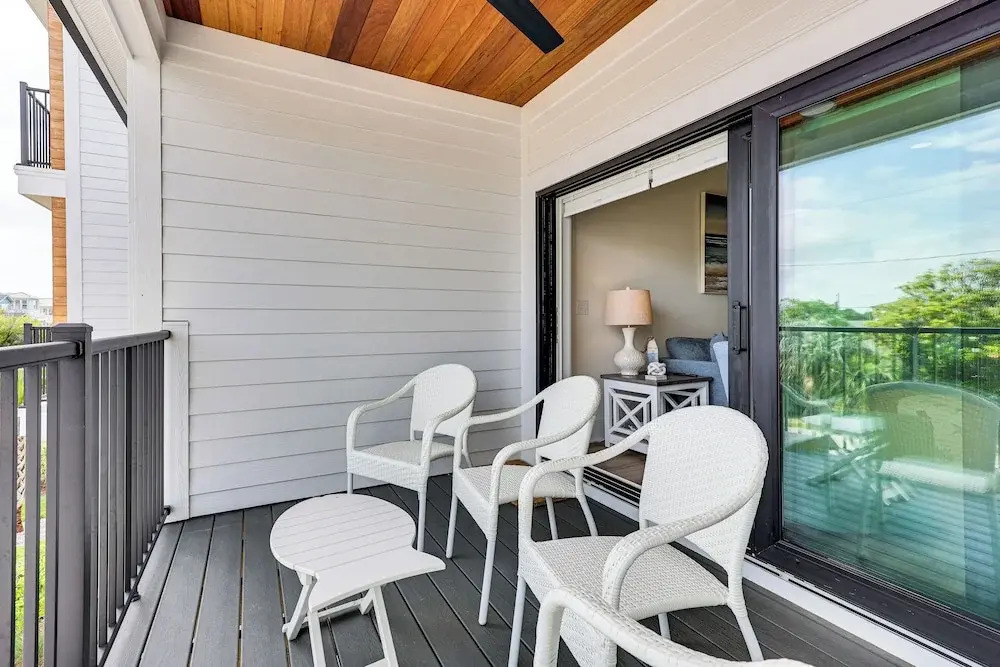 Walk to the Waves: Coastal Kure Beach Retreat