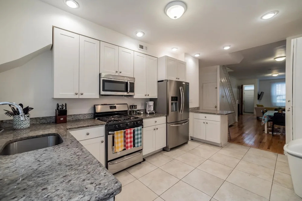 904 N 29th