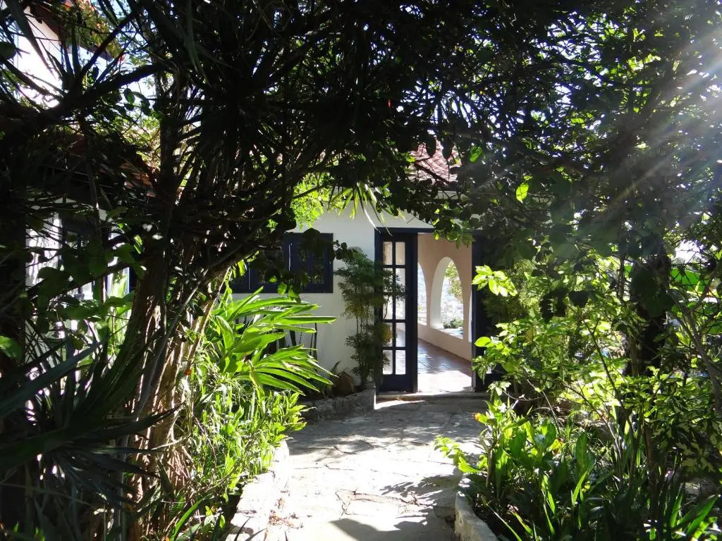 Casa Dos Arcos Bed and Breakfast