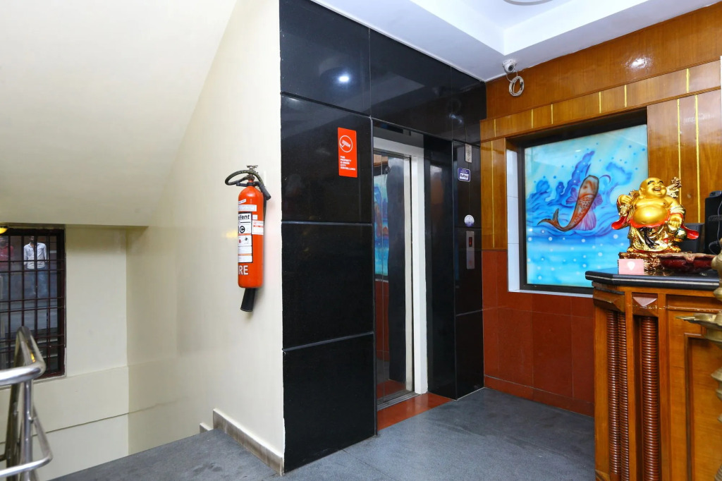 OYO 9343 JP Residency