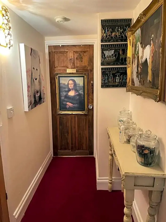 Olivia House