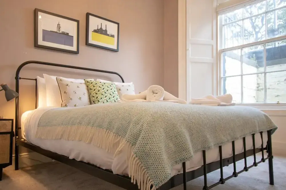 Beautifully Modernised New Town Home