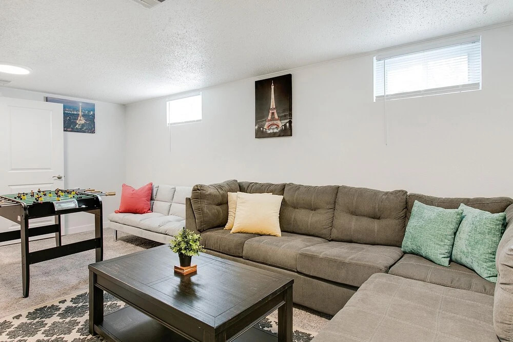 Quiet Getaway, Modern Kitchen and Foosball Table