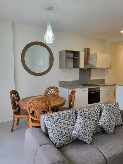 Elegant 1-bedroom apartment with close amenities