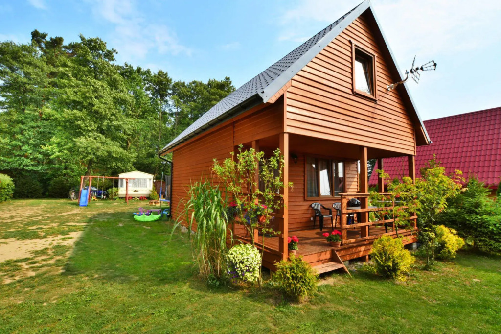 Holiday home in Jaroslawiec with a terrace