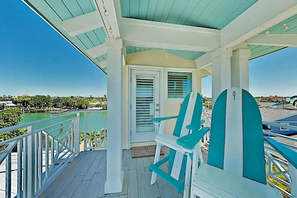 New Listing! Canalside W/ Pool, Walk To Beach 3 Bedroom Home