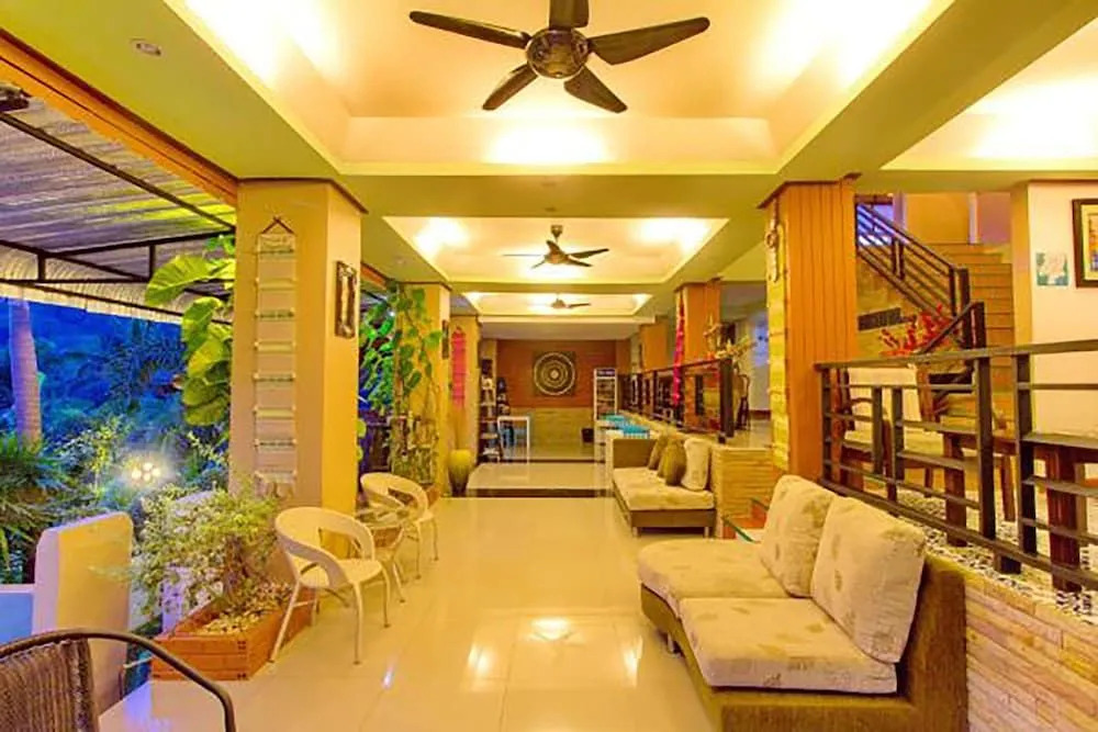 Naiharn Retreat Resort