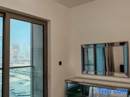Modern 2BR Apartment in Creek Vistas