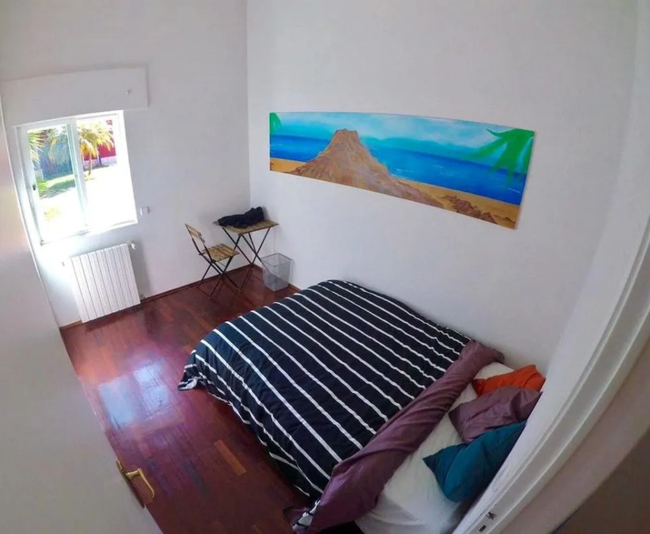 7 Waves Surf Hostel