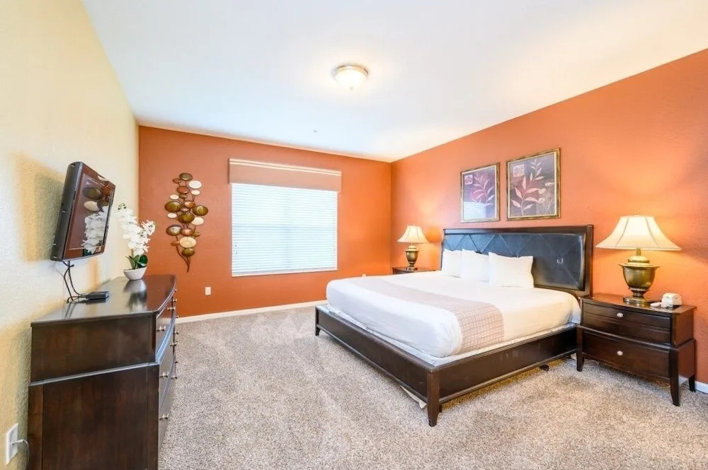 2 Bedroom Premium [cdc Compliant] L 2006 Condo