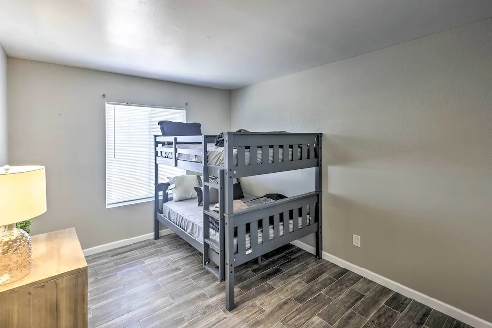 Patio & Grills: Mtn-view Home in Lake Havasu City!