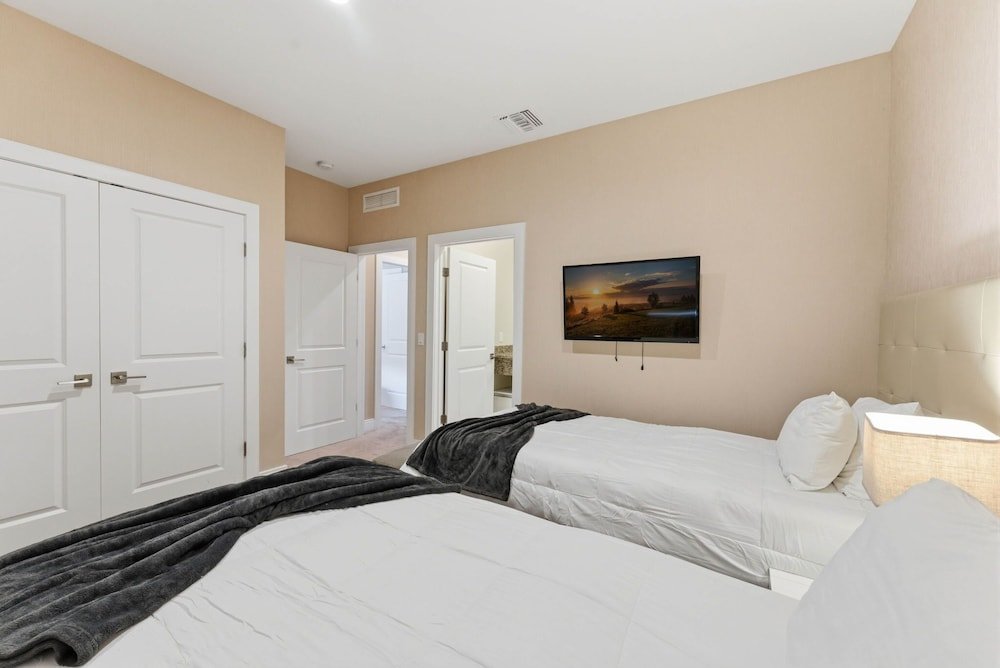 Magic Village 4BR Spacious and Stylish