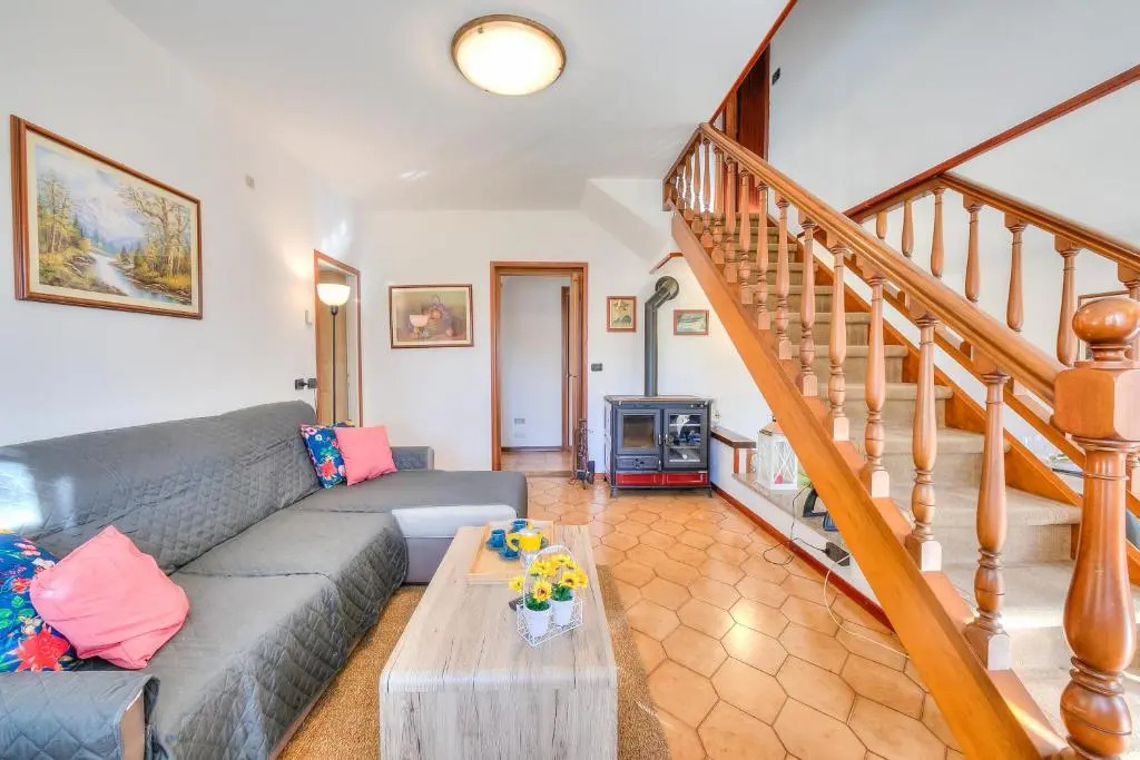 Cedar House Villa Few Minutes From Lake - Happy Rentals