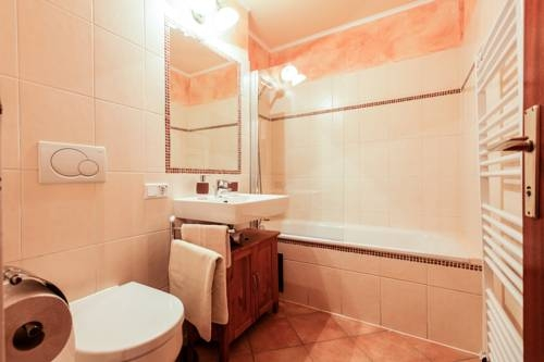 Serena Suites Serviced Apartments