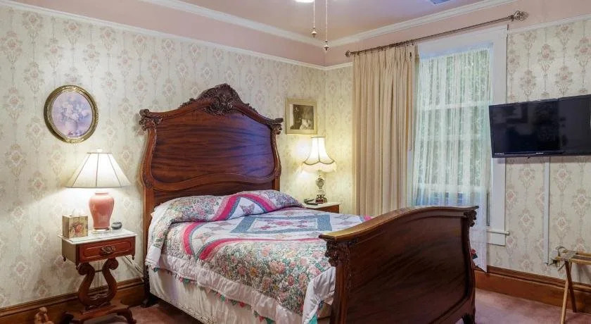 Roseberry House Bed and Breakfast