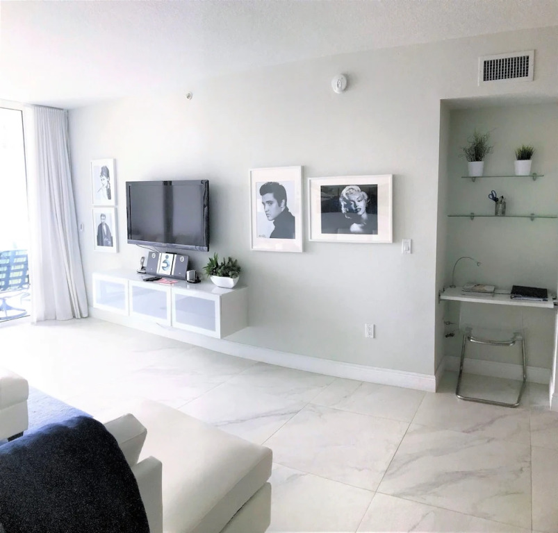 Le Marina Bay 403- Condo 5 People. Sunny Isles