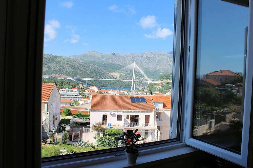 Apartment With 2 Bedrooms in Dubrovnik, With Wonderful sea View, Furnished Balcony and Wifi Near the Beach