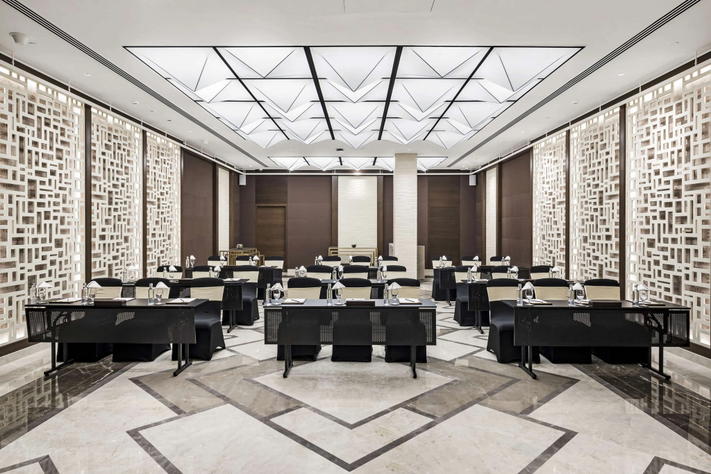 Radisson Blu Hotel Chennai City Centre