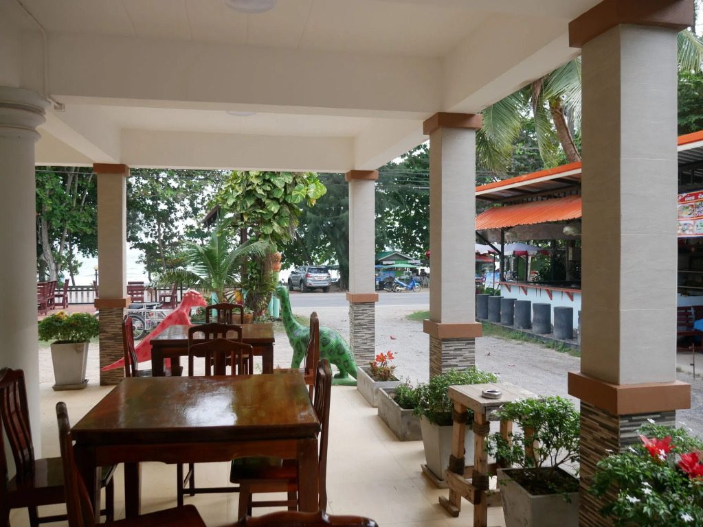 L.O.M. Resort