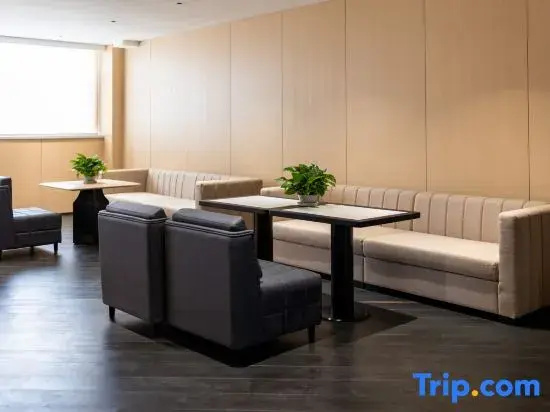 MEHOOD LESTIE Hotel (Yantai Zhifu Station Red Star Macalline Central Park)