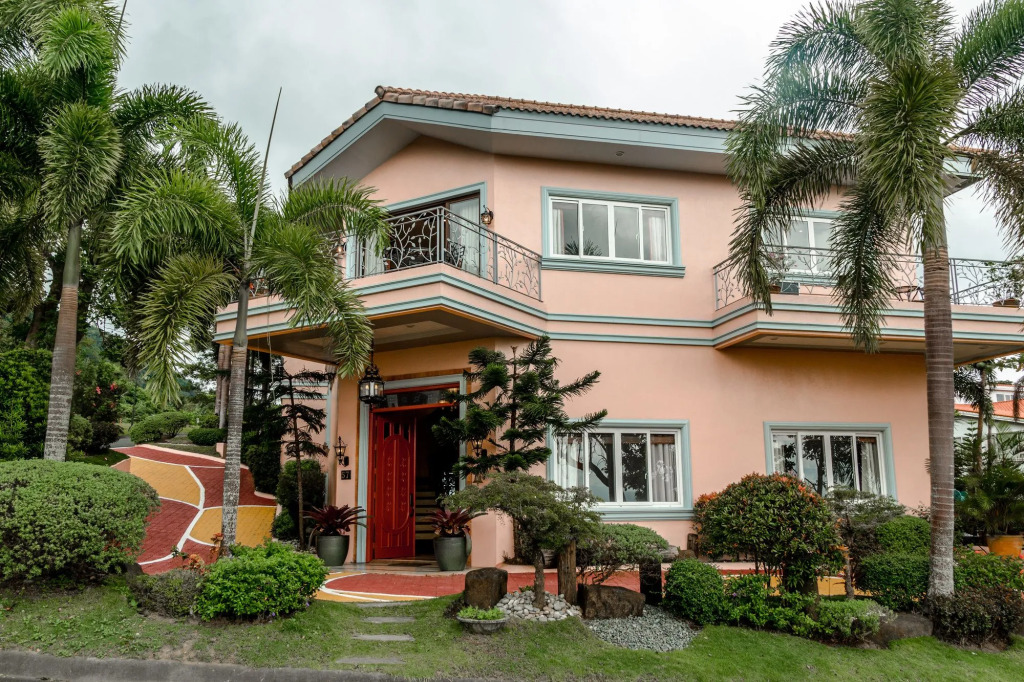 Altamira Boutique House