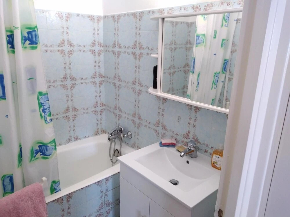 Apartment With one Bedroom in Saint-aygulf, With Wonderful sea View an