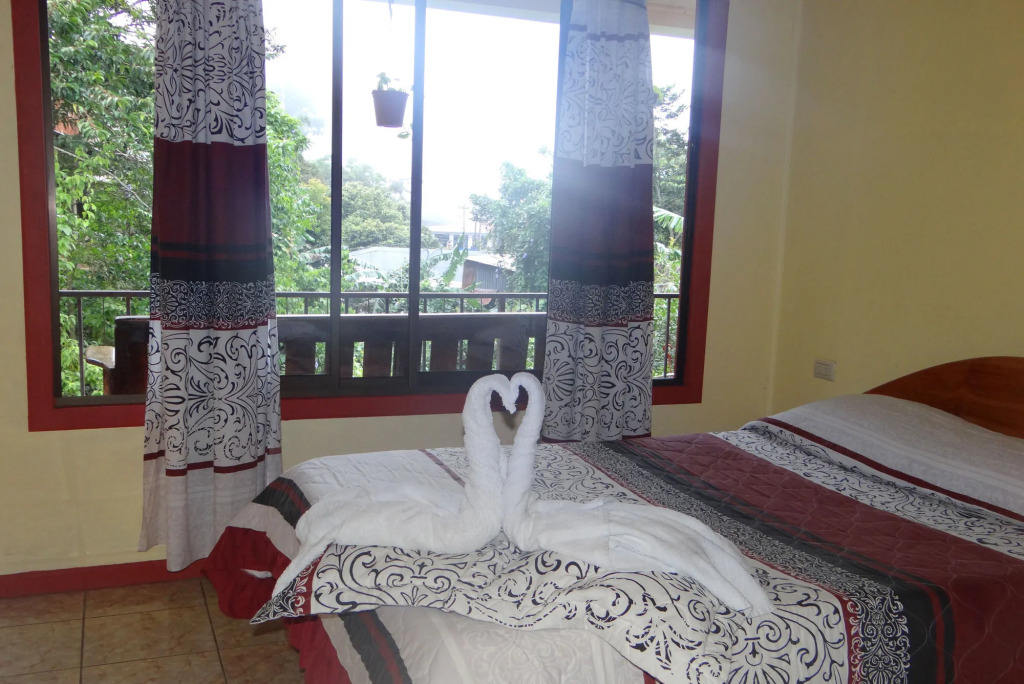 Cabinas El Pueblo B&B Monteverde