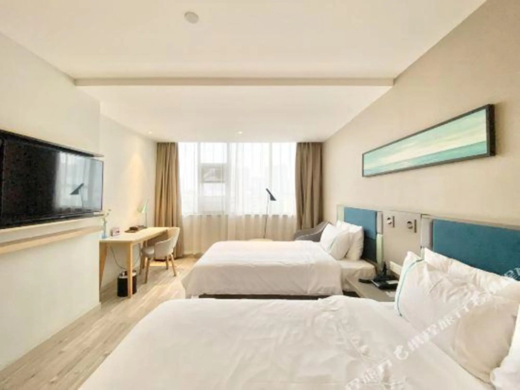 Homeinn Selected Hotel (Wuhan Hankou Railway Station Fanhai International CBD)