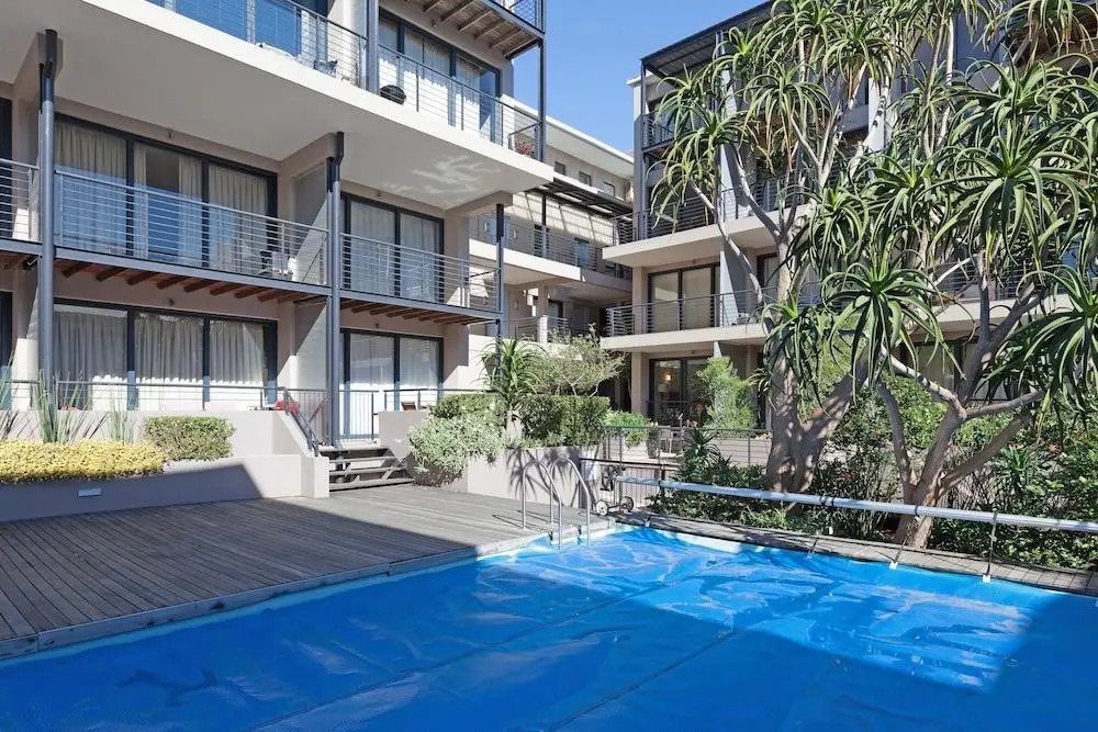 Adderley Terrace J10 by CTHA