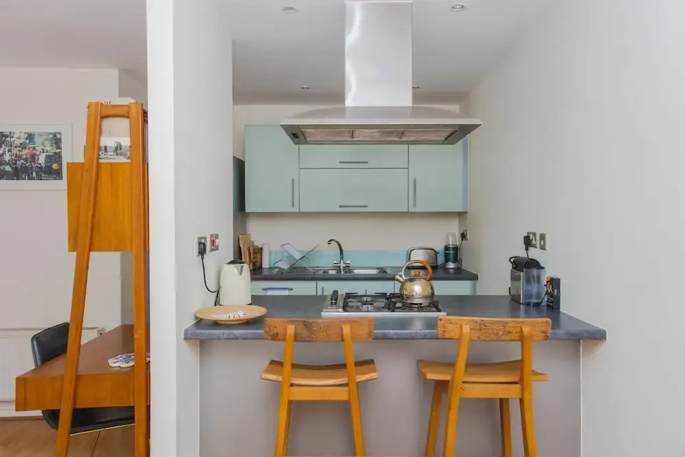 Warm 1 Bedroom Apartment with Balcony