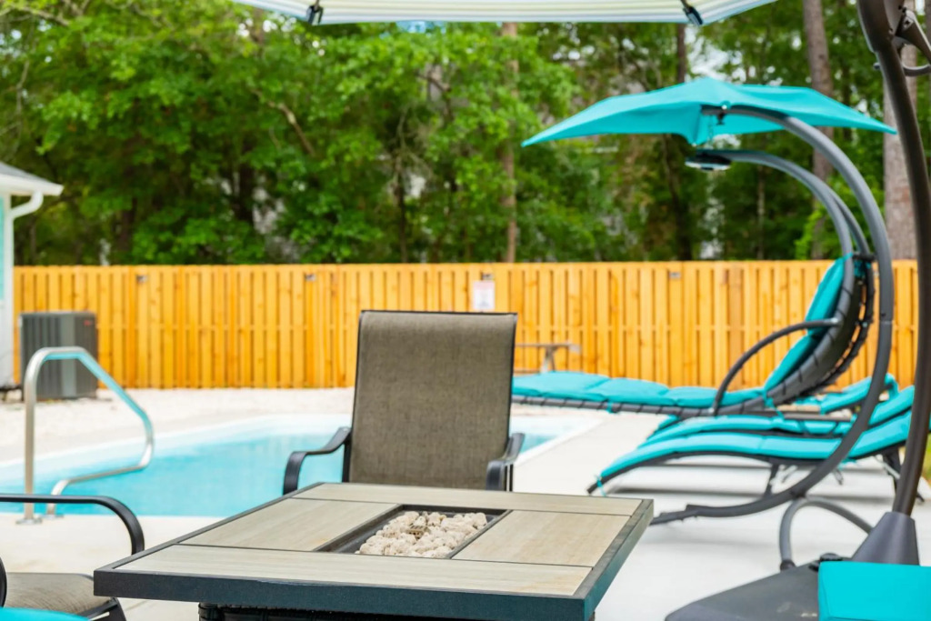 Poolside Paradise by Oak Island Accommodations