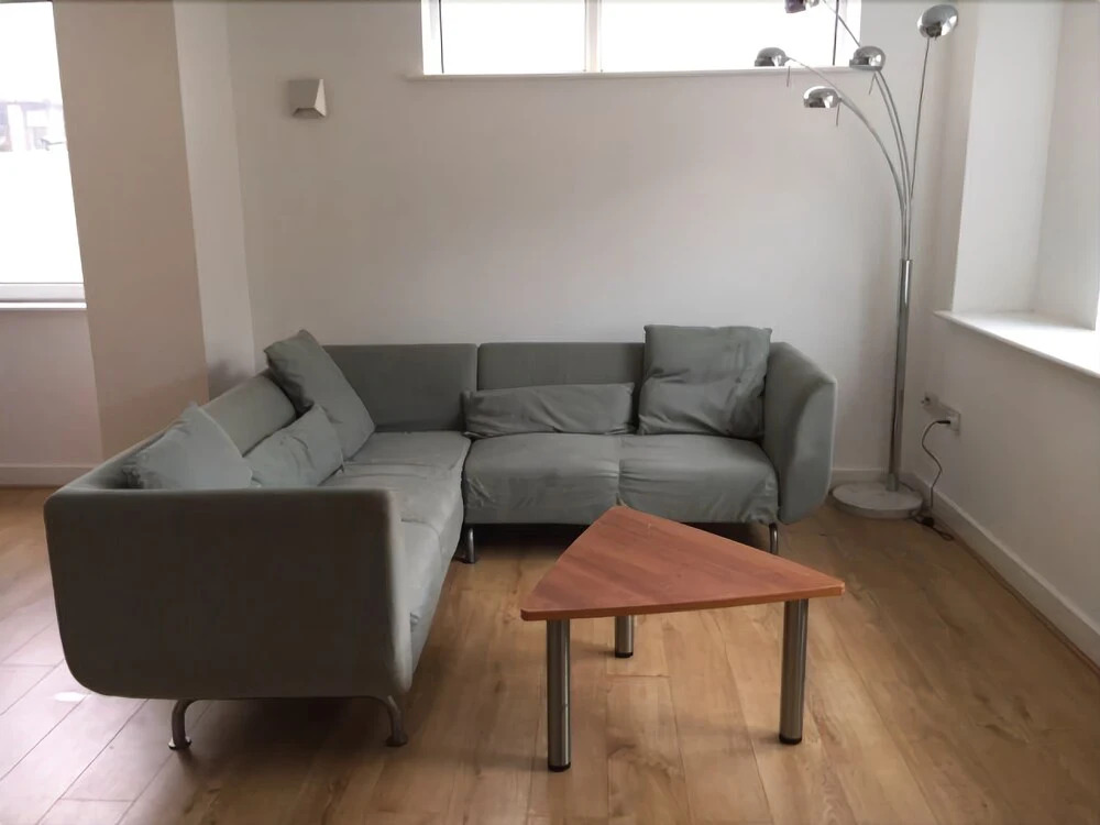 High 5 Apartment
