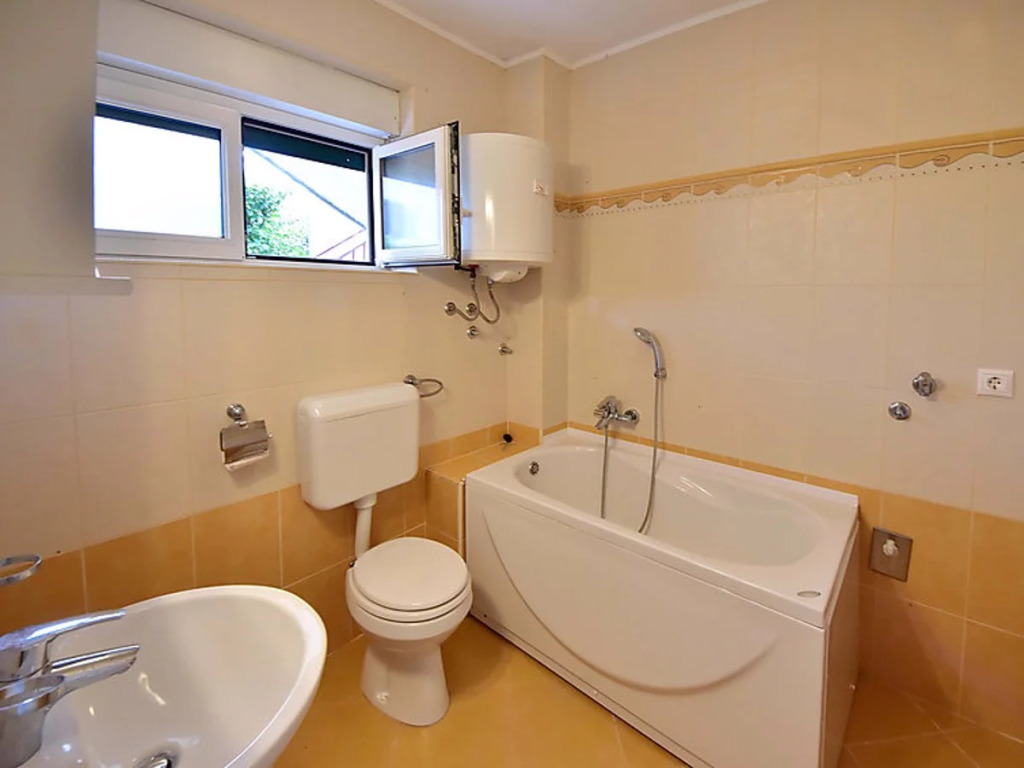 House Nera St.Georges-de-Montclard