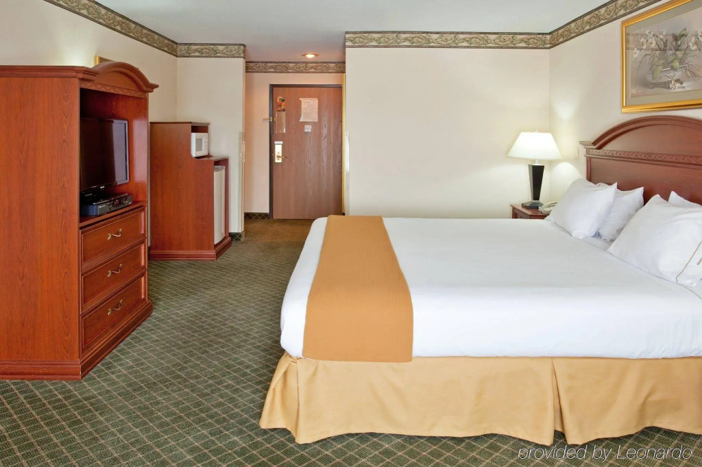 Holiday Inn Express HUNTINGTON