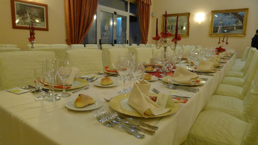 Kings House Hotel Resort